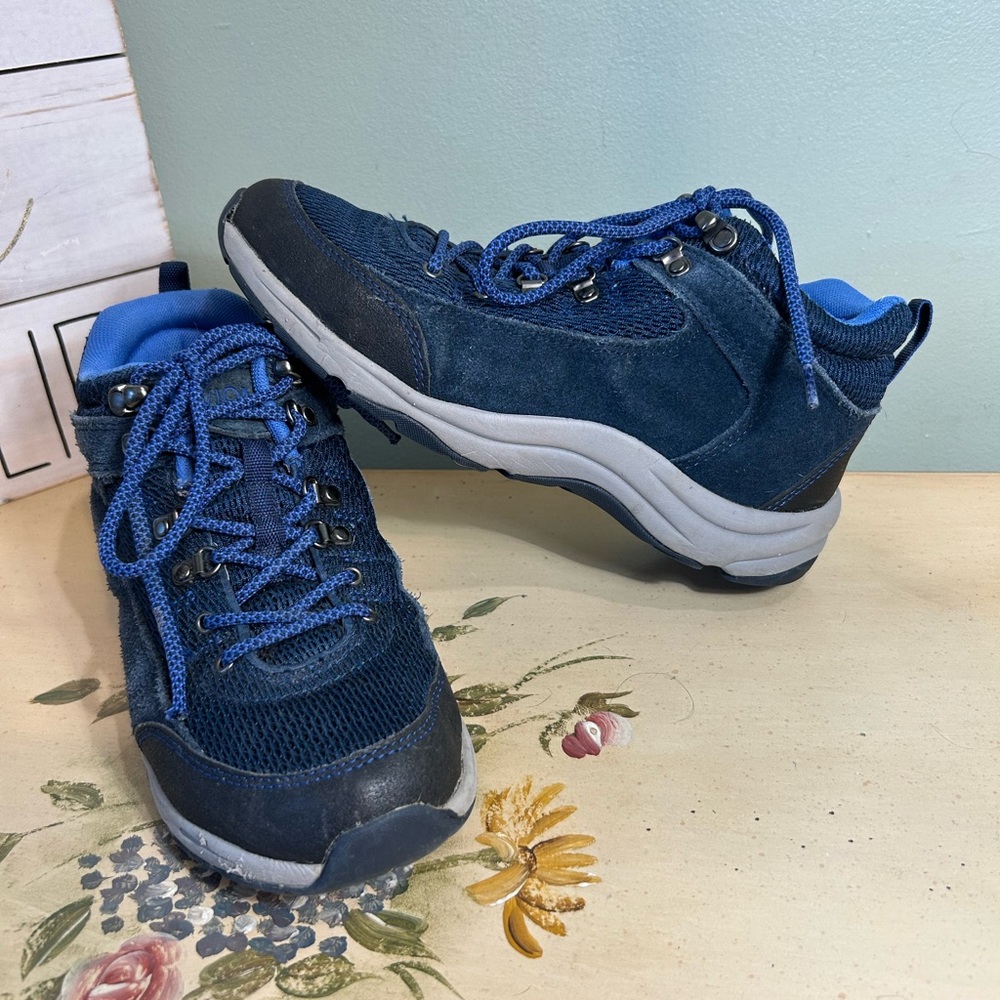 Vionic 3105 Cypress Blue Suede Trail Hiking Sneakers